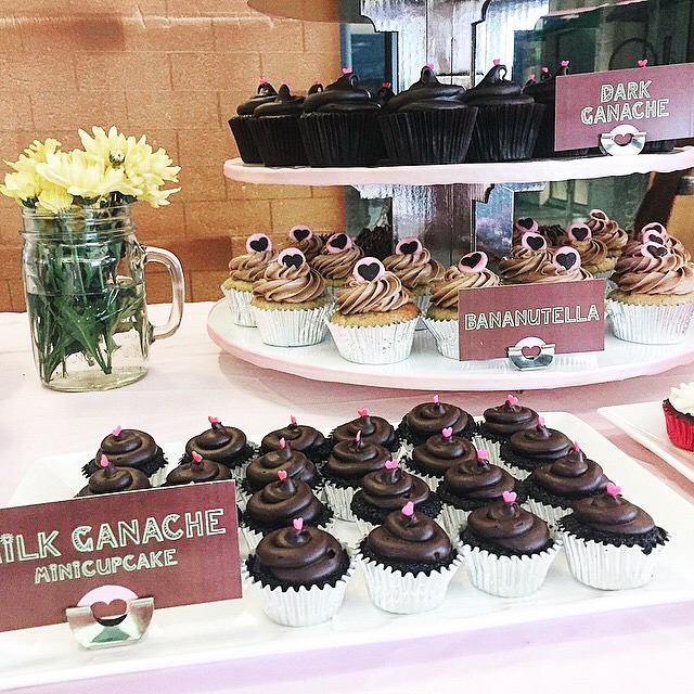 Larcy's Cupcakery Cafe